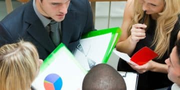 Customer Acquisition Cost (CAC): A 2025 Guide for Startup Growth - Cover Image