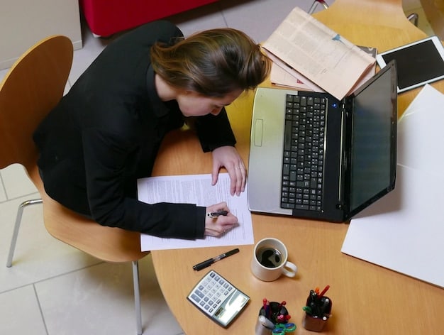 College Financial Planning: Project Costs & Save Smart for 2025+